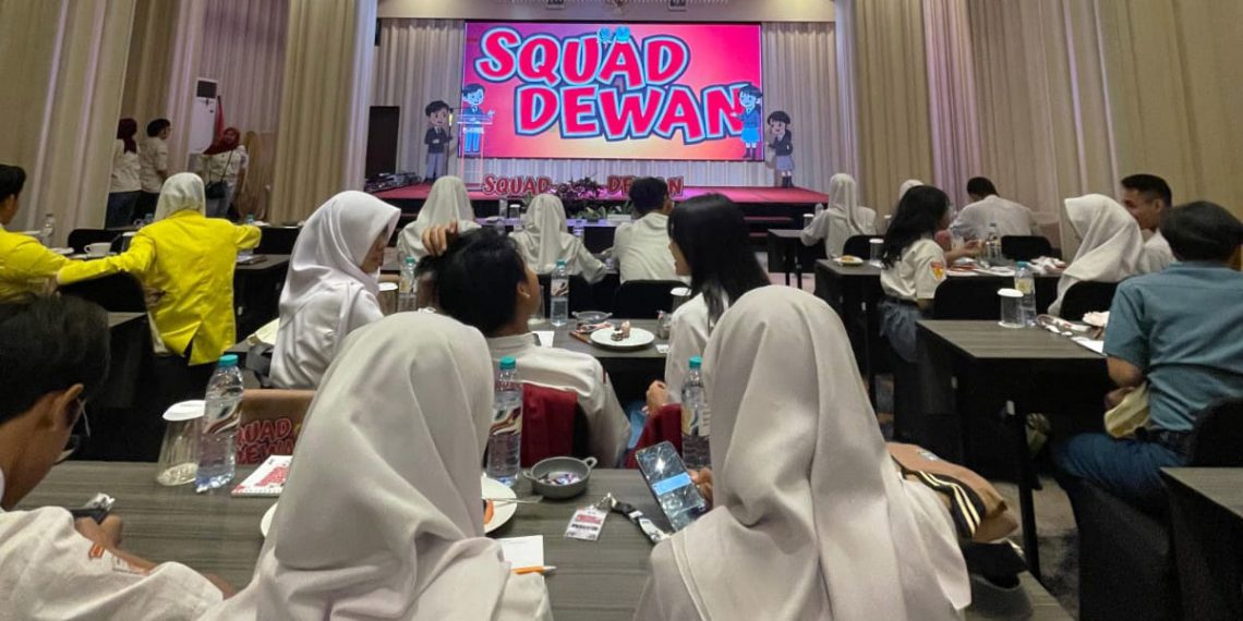 Pelajar SMA/SMK Surabaya Ikuti Edukasi Politik dari DPRD Jatim