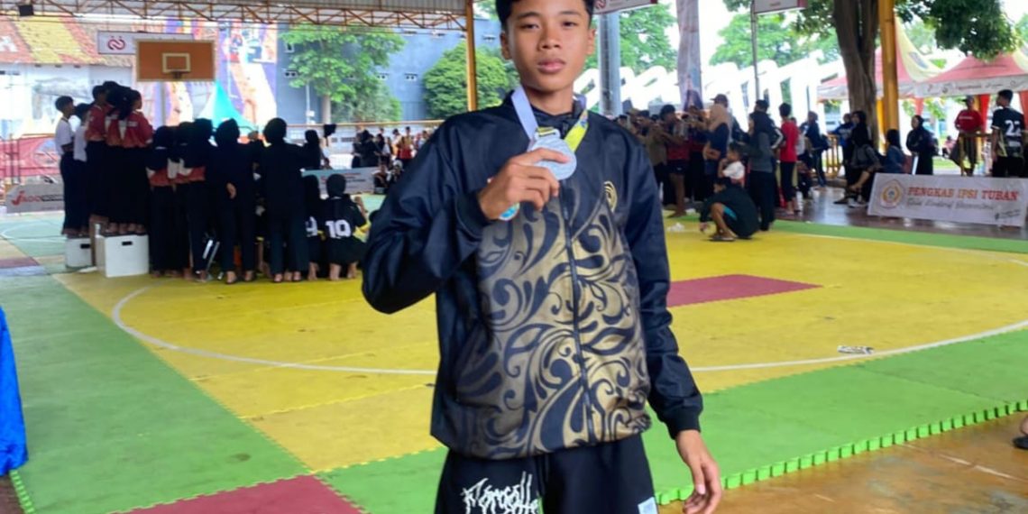 Atlet SMPN 1 Soko Sabet Juara II dalam Ajang Pencak Silat Bupati Tuban Cup 2025