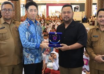 Tingkatkan Kualitas Pendidikan, Bupati Gresik Teken MoU dengan Sprix Inc