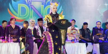 Dhoho Night Carnival Pukau Ribuan Penonton, namun Sorotan Mengarah pada Inkonsistensi ‘Glow Green’