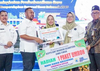 Semarak Hari Guru Nasional, Bupati Yani Tekanan Pendidikan di Gresik Harus Menyenangkan