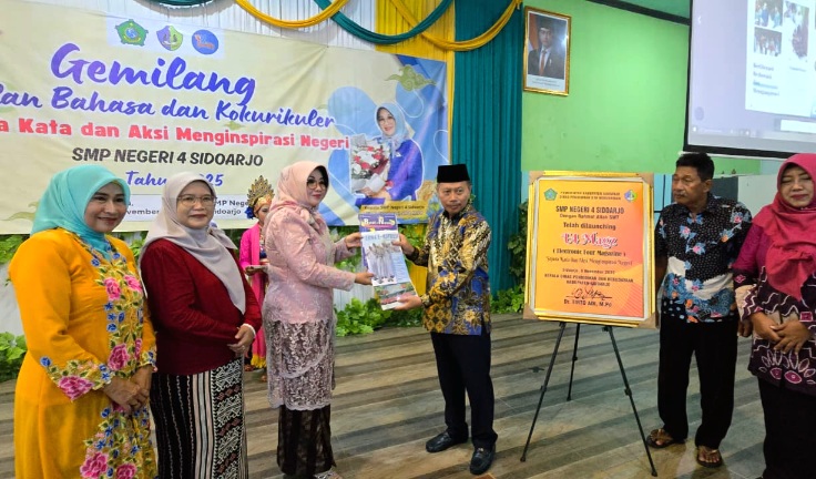 Kepala Dinas Dikbud Terpesona SMP Negeri 4 Sidoarjo Selalu Ada Yang Baru