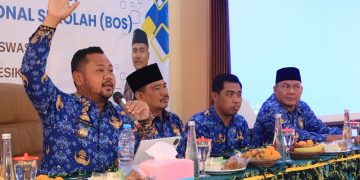 Demi Pemerataan dan Keadilan Pendidikan, Bupati Gresik Evaluasi Skema BOSDA