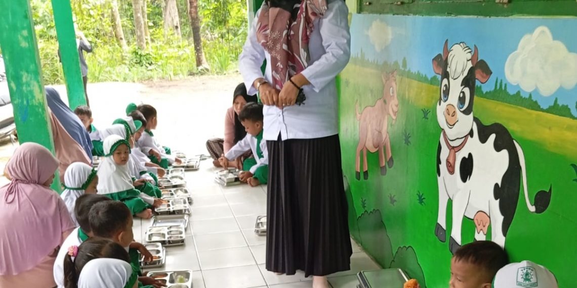 Lansia dan Difabel Bakal Dapat MBG, Pemerintah Pastikan Penerima Manfaat Diperluas