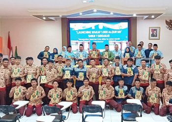 Dari Partisipasi, SMK Negeri 1 Sidoarjo Launching Wakaf 1000 Al Qur’an