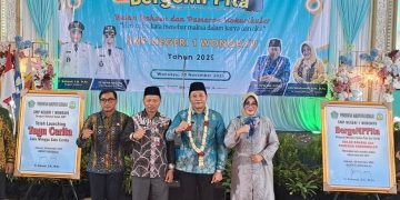 Bupati Sidoarjo Launching ‘Tugu Cerita’ dan ‘BergeMPPita’ Karya Siswa SMPN 1 Wonoayu