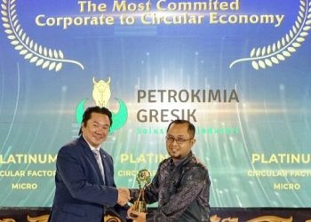 Ramah Lingkungan, Petrokimia Gresik Dinobatkan sebagai ‘The Most Committed Corporate in Circular Economy’