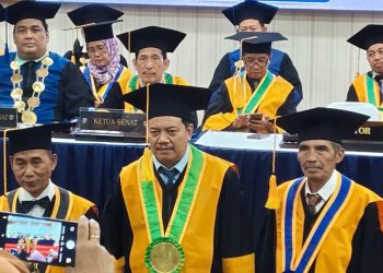 Prof Ahmad Subakir Dikukuhkan Menjadi Guru Besar UIN Kediri
