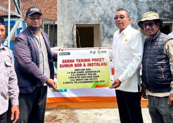 BMH Sidoarjo Bersama Donatur Keluarga Ibu Hj Murniati Fadjar binti H. Anang Djarmansyah Resmikan Sumur Bor di Kecamatan Tanggulangin