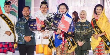 Pasangan Arsya – Nadia Juara Umum Duta Cak-Yuk Gresik 2025, Bupati Yani Tekankan Kaderisasi Generasi Muda