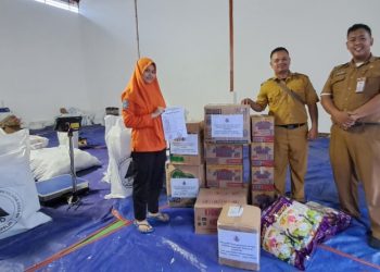 Keluarga Besar SMA Negeri 1 Taman Peduli Korban Banjir Bandang Sumatra