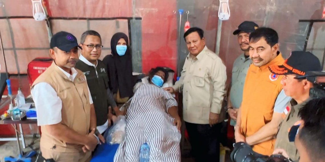 Presiden RI Prabowo Tinjau Posko Pegadaian Peduli, Kanwil XII Surabaya Salurkan Bansos ke Aceh