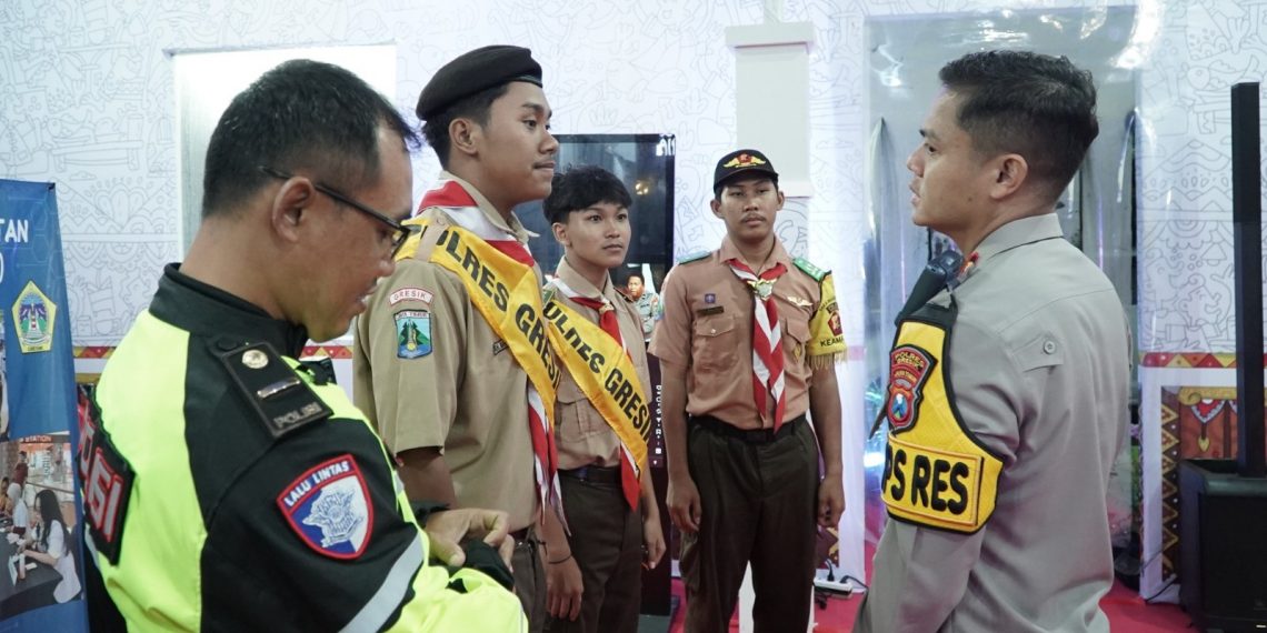 Pastikan Keamanan Nataru, Kapolres Gresik Pantau Kesiapan Pos Pelayanan Gress Mall