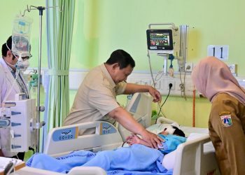 Presiden Prabowo Jenguk Korban Kecelakaan Mobil MBG di SDN 01 Kalibaru, Pastikan Penanganan Medis Terbaik