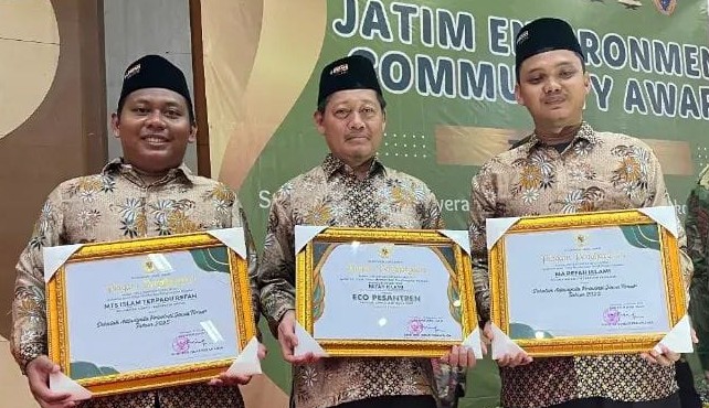 Ponpes Refah Islami Sabet Penghargaan Eco Pesantren Jawa Timur 2025