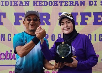 Pengmas Alumni DVE Unair 2025 dan IM2B,  Ajak Masyarakat Olahraga dan Edukasi Kesehatan Kulit