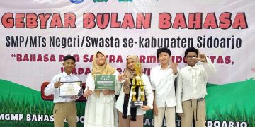 Siswa SMP PGRI 9 Sidoarjo Juga Piawai Dalam Kompetisi Musikalisasi Puisi  