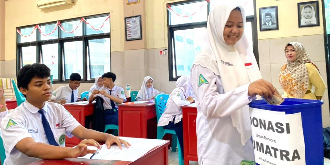 SMP YPM 1 Taman Lakukan Penggalangan Donasi Peduli Korban Banjir Bandang Sumatra