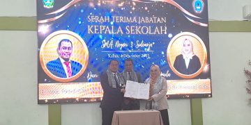 Wiwik Tri Ernawati Emban Tugas Pimpin SMA Negeri 3 Sidoarjo