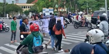 Peduli Korban Semeru, PMII dan Ormawa Unusida Turun ke Jalan Galang Bantuan
