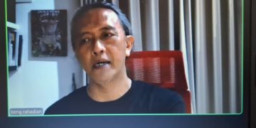 Beng Rahardian, seorang ilustrator, komikus, karikaturis, tampil dalam webinar NgideYuk: Menggambar di Era AI dan Kreativitas Manusia Tak Tergantikan, Jumat (19/12) malam.