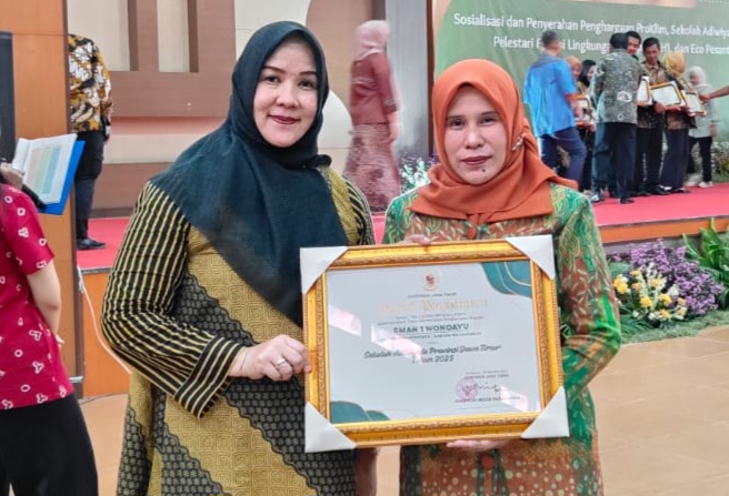 Smaniwa Bersinar Mengantarkan SMAN 1 Wonoayu Meraih Penghargaan Sekolah Adiwiyata Jatim 2025