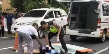 Kecelakaan Beruntun di Badas, Pelajar Tewas  Terjepit Dua Kendaraan