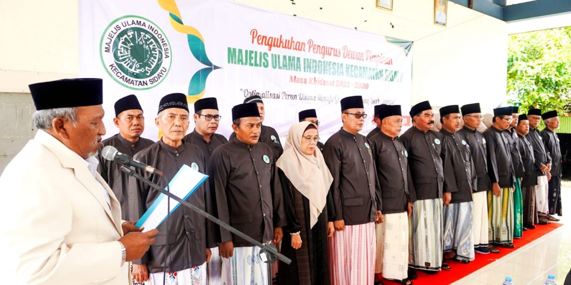 Resmi Dikukuhkan, MUI Sidayu Diminta Jadi Benteng Umat dari Faham Menyimpang
