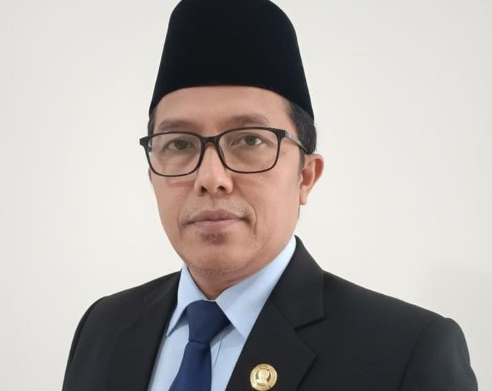 Kampus yang Tak Lagi Dihuni Intelek: Mengapa Dosen Mencari Eksistensi Diri di Luar Kampus?