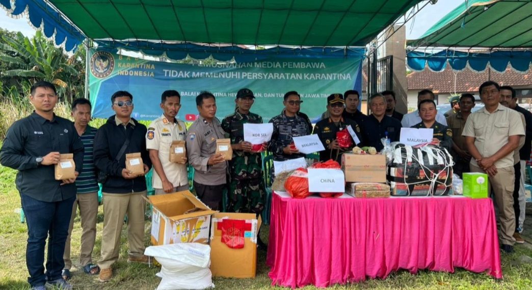 Karantina Jatim Musnahkan Komoditas Pertanian Impor Ilegal