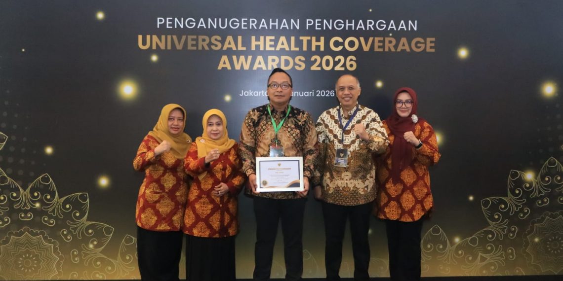 Kabupaten Gresik Raih Penghargaan Madya UHC Awards 2026