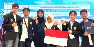 Baru Kelas 7 Siswa SMP Negeri 1 Sidoarjo Raih Penghargaan Internasional I2ASPO 2025