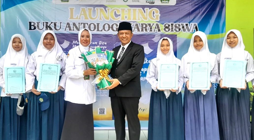 Awali Tahun 2026, MTs Negeri 4 Sidoarjo Luncurkan Buku ‘Melangitkan Doa Mengapresiasi Karya’