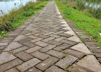 Proyek Peningkatan Jalan Desa Sawohan Gunakan Paving Bekas, Kasi Kesra: Kita Sudah Sesuaikan dengan RAB