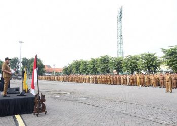 Bupati Subandi Meminta Kepada Ribuan ASN, Untuk Meningkatkan Disiplin dan Etos Kerjanya