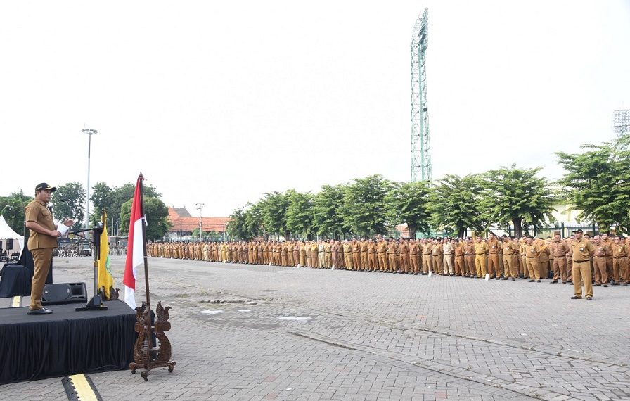 Bupati Subandi Meminta Kepada Ribuan ASN, Untuk Meningkatkan Disiplin dan Etos Kerjanya