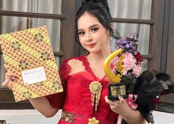 Nyanyikan Lagu Kenangan, Lintang Larissa Siswi SMK Sepuluh Nopember Juara Nasional