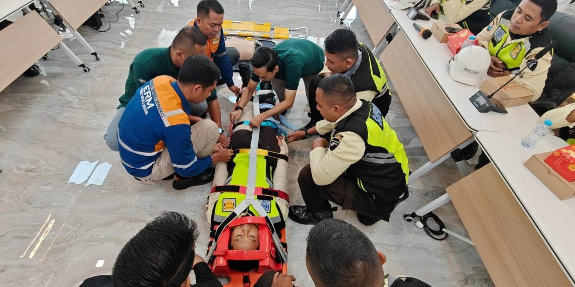 Pelatihan ‘Basic Life Support’ PTP Digelar di Terminal Petikemas Surabaya
