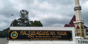 Penataan Plang Masjid Agung An-Nur Pare Dipersoalkan, Warga Nilai Pemkab Kediri Kurang Peka terhadap Ruang Publik Keagamaan