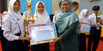 SMP Negeri 1 Sukodono Juara I Lomba Lampu Hias ‘Cahaya Mimpi Anak Negeri’