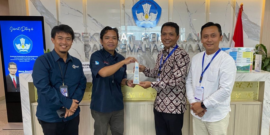 Ungguli Unesa dan Al-Azhar, UMG Juara I Inovasi Inklusivitas Layanan Inkubasi Prestasi Mahasiswa