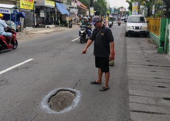 Warga Sedati Gede Sidoarjo Keluhkan Jalan Rusak yang Kerap Sebabkan Kecelakaan