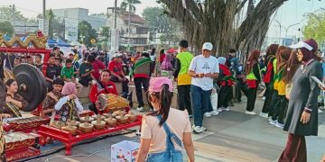 Sekda Sidoarjo Terpukau Melihat Tampilan Karawitan Siswa SMP Negeri 5 Sidoarjo