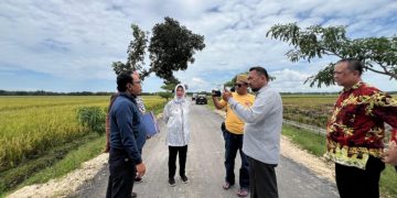 WabupBojonegoro Sidak Jalan BKKD Ngampal, Proyek 2 Miliar Wajib Dibangun Ulang Gegara Tidak Standard