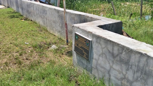 Diduga Ada Mark Up Anggaran Pembangunan Tembok Penahan Banjir, Warga Minta Inspektorat Inspeksi ke Dusun Kepetingan