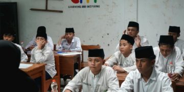 Santri MTs Manbaul Hikam Perkuat Literasi Melalui LDKS dan Diklat Jurnalistik