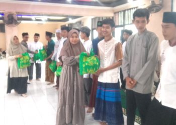 SMK Negeri 1 Sidoarjo Membumikan Ibadah Lewat Ramadan Care