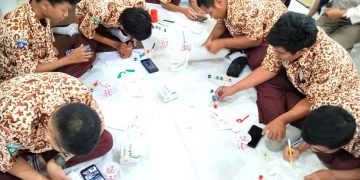 SMK Negeri 2 Buduran Fasilitasi Siswa Istimewa Berekspresi ‘Satu Coretan, Seribu Cinta’