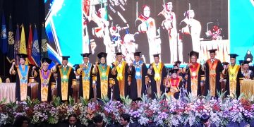 Unesa Kukuhan Sembilan Guru Besar