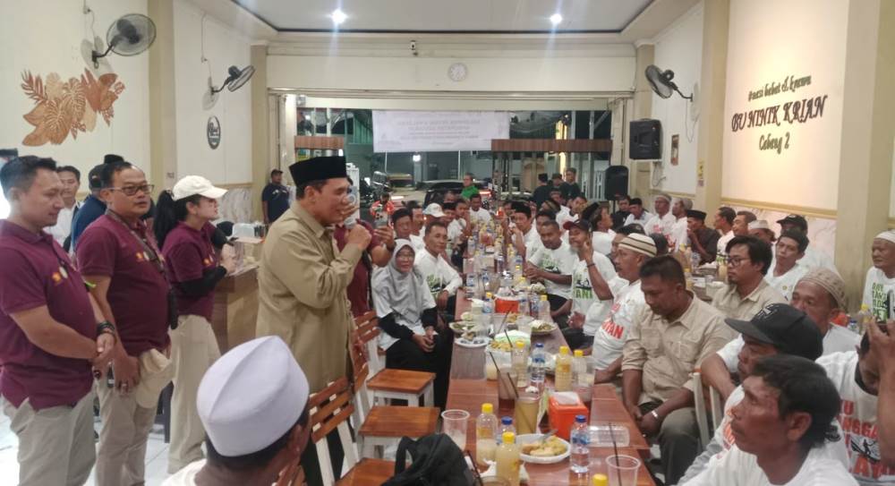 BHS Berbagi Kebahagiaan dengan Petani dan Nelayan, Ajak Bukber hingga Pemberian Parcel Lebaran